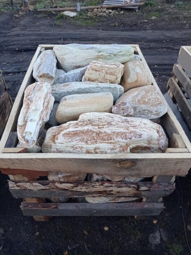 Златолит жёлтый, жёлто-зелёный глыбки и валуны для ланшафтного дизайна купить в Черкесскк