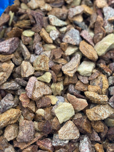 Златолит персиковый декоративная каменная крошка купить в Черкесскк