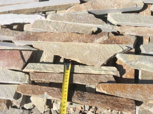 Горбушка златолит золотистый для облицовки купить в Черкесскк