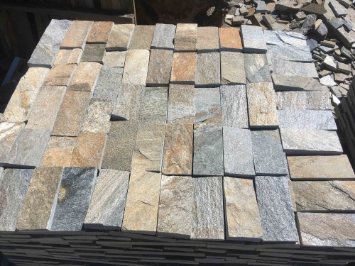 Плитка пилёная златолит Уральский для цоколя, отмостки купить в Черкесскк