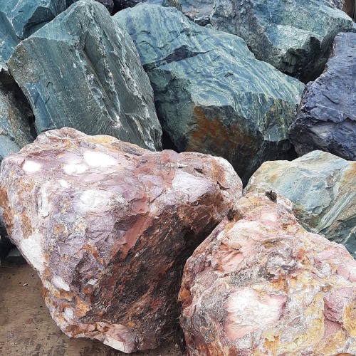 Ландшафтные глыбы красно-фиолетовые 200-1000 килограмм купить в Черкесскк