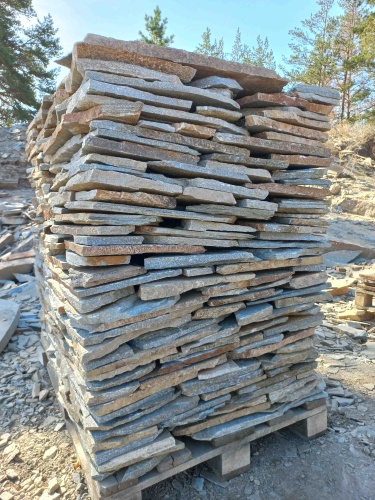 Плитняк златолит серебристый для цоколя, отмостки купить в Черкесскк