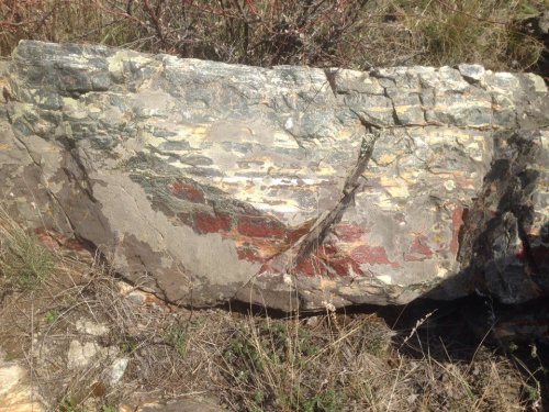 Гигантские зелёные валуны для ландшафтного дизайна весом более 5 тонн купить в Черкесскк