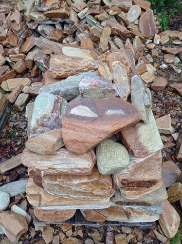 Златолит жёлтый, жёлто-зелёный глыбки и валуны для ланшафтного дизайна купить в Черкесскк