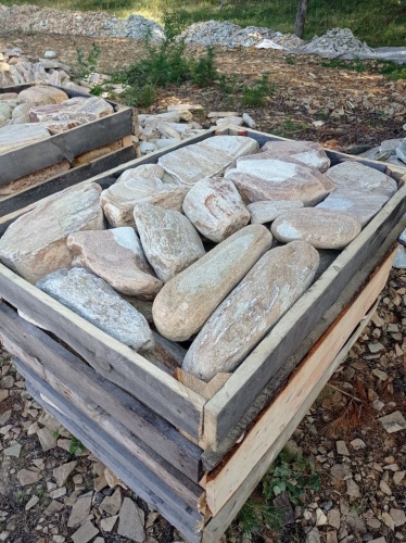 Златолит жёлтый, жёлто-зелёный глыбки и валуны для ланшафтного дизайна купить в Черкесскк