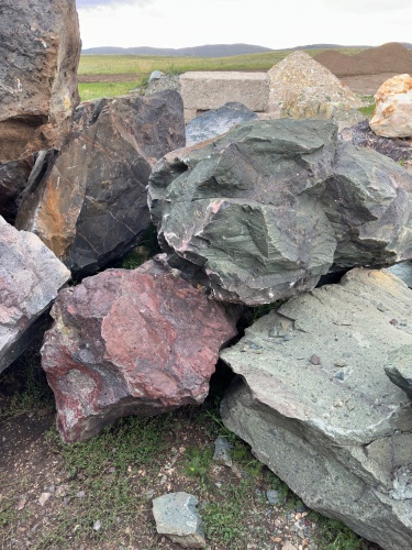 Камни для ландшафтного дизайна зелёные 10-60 килограмм купить в Черкесскк