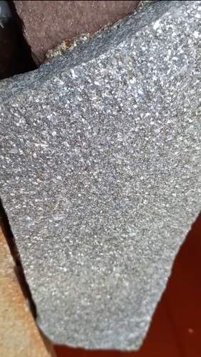 Плитняк златолит серебристый для цоколя, отмостки купить в Черкесскк