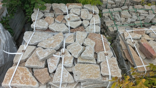 Гранитный плитняк галтованный для парковки купить в Черкесскк